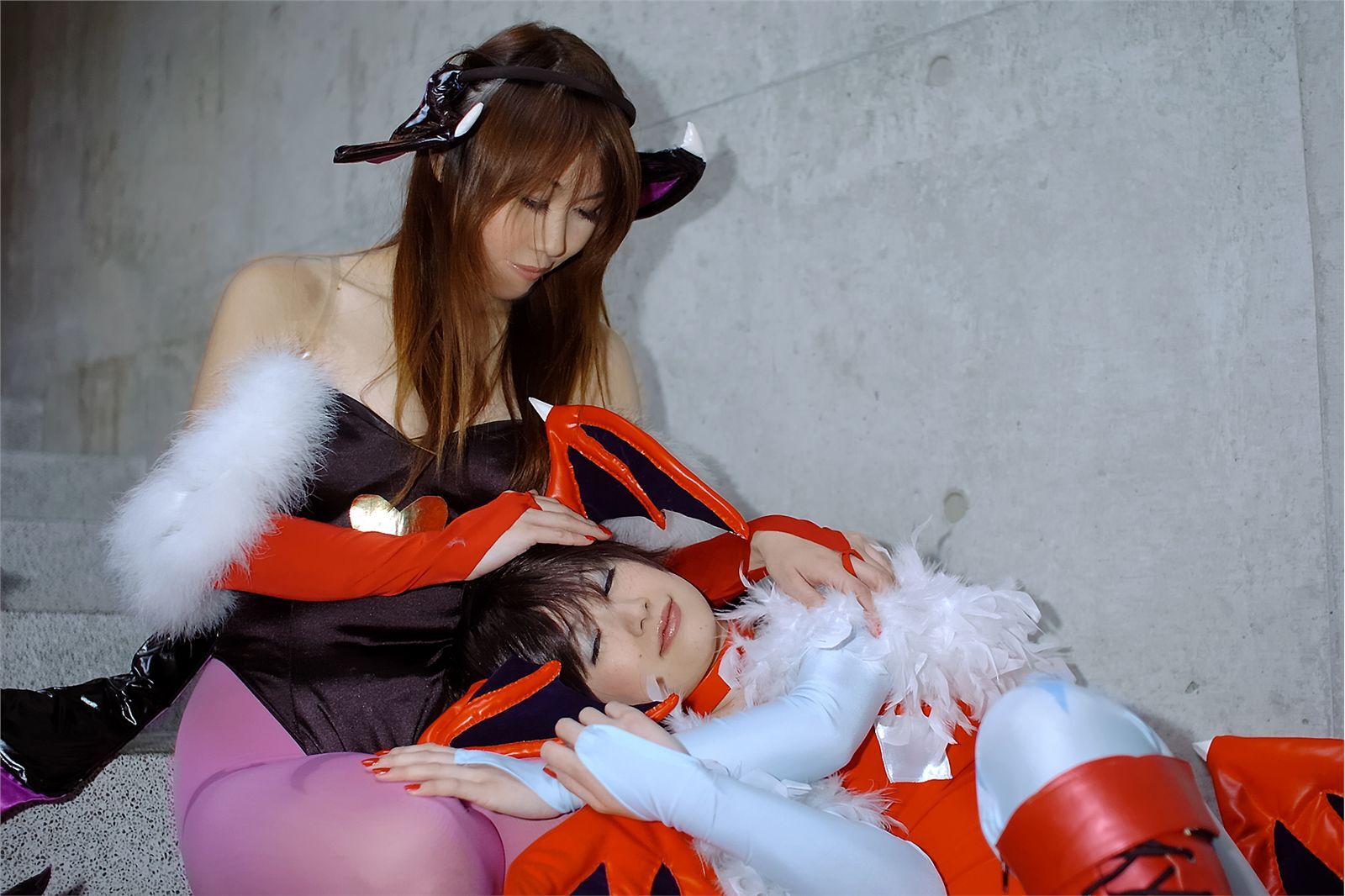 [Cosplay] 2013.04.08 Hot Lilith and Morrigan sexy Cosplay